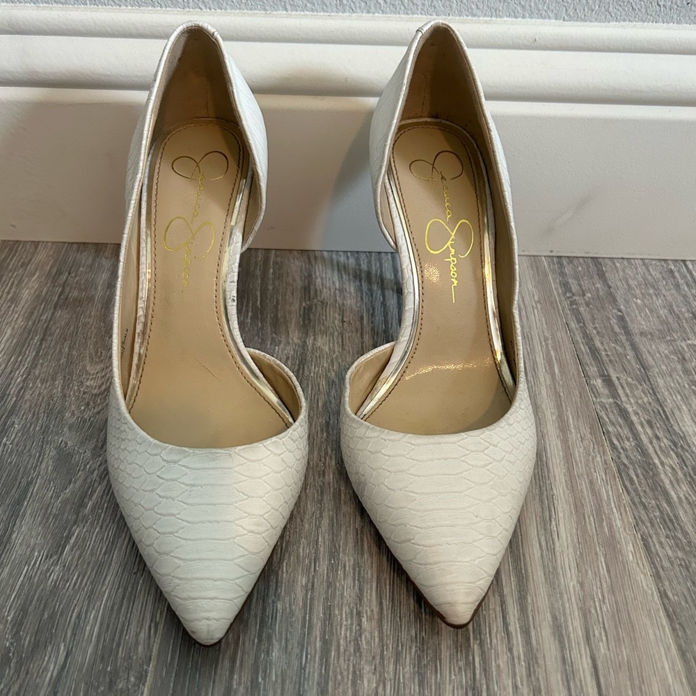 Jessica Simpson Shoes Faux Snakeskin white pointed toe heels pumps stiletto W7.5 - Picture 3 of 10
